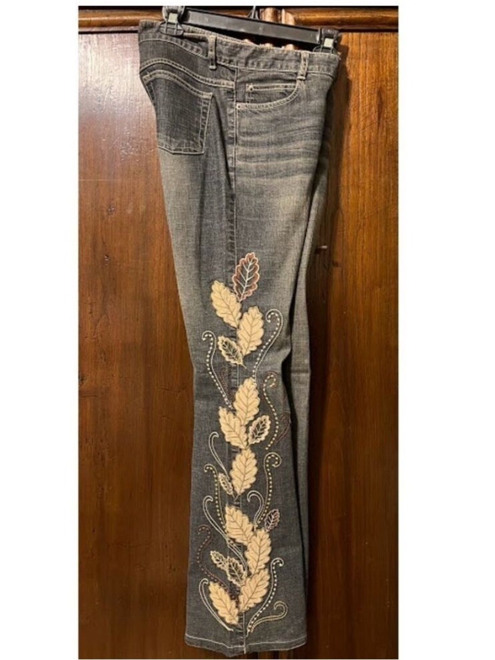 $149 Lucent Vintage Embroidered Jeans Bell Bottoms